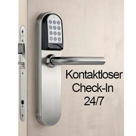 호텔 Europa Garni Free Parking 3*