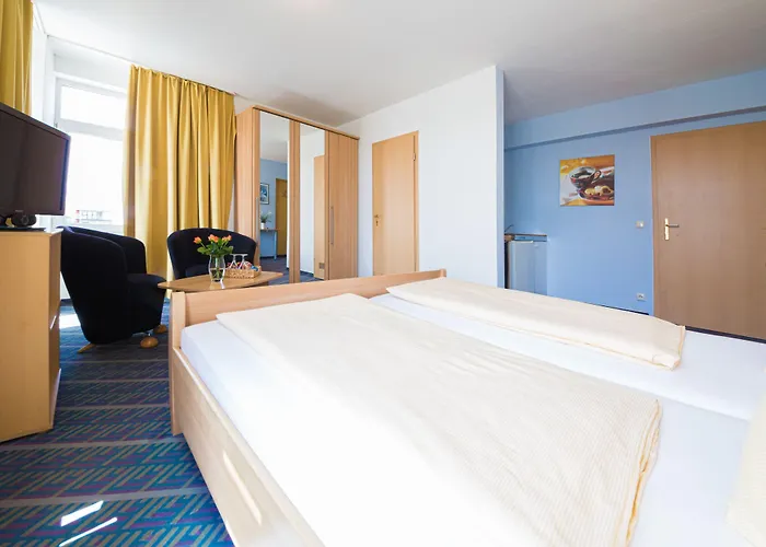 Hotel Europa Garni Free Parking 3*
