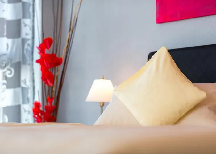 Hotel Europa Garni Free Parking 3*