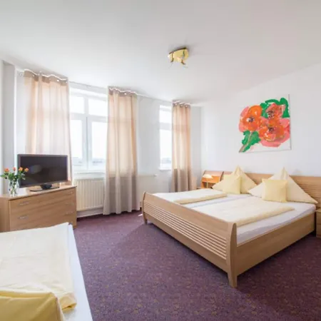 Europa Garni Free Parking 호텔 3*