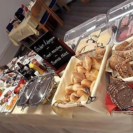 Europa Garni Free Parking Hotel